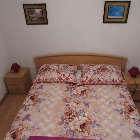 Villa Paladina Хвар Стая снимка